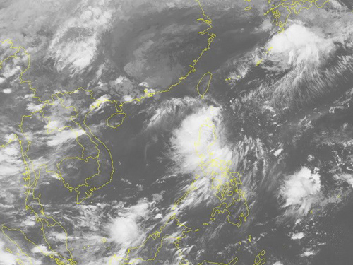 Các tỉnh ven biển từ Quảng Ninh đến Phú Yên chủ động ứng phó với áp thấp nhiệt đới ảnh 1